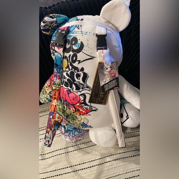 Sprayground bear backpack - Picture 3 of 3